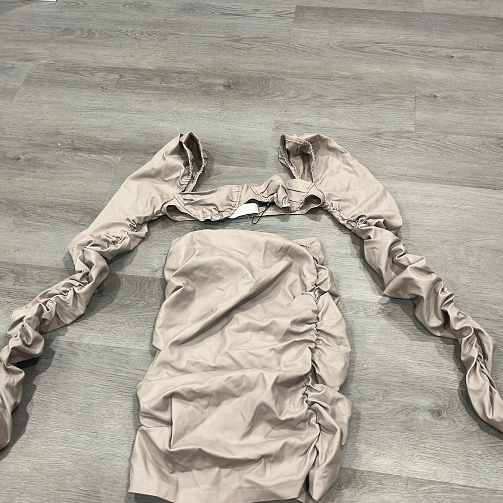prettylittlething size 0 color:Nude
